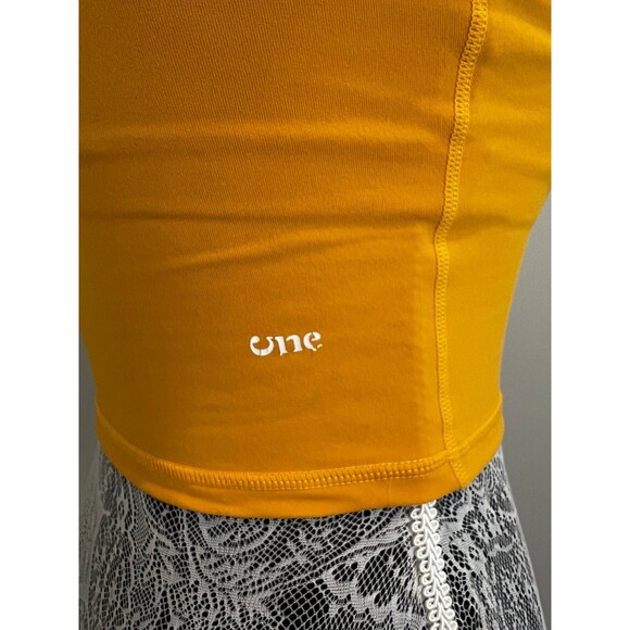 ONE Clothing Crop Top Athletic top Women’s size Small S Golden Yellow - Picture 5 of 7